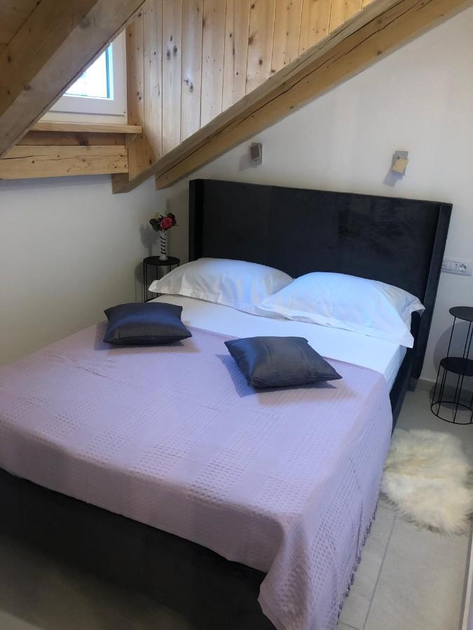 Apartment @trstenik *