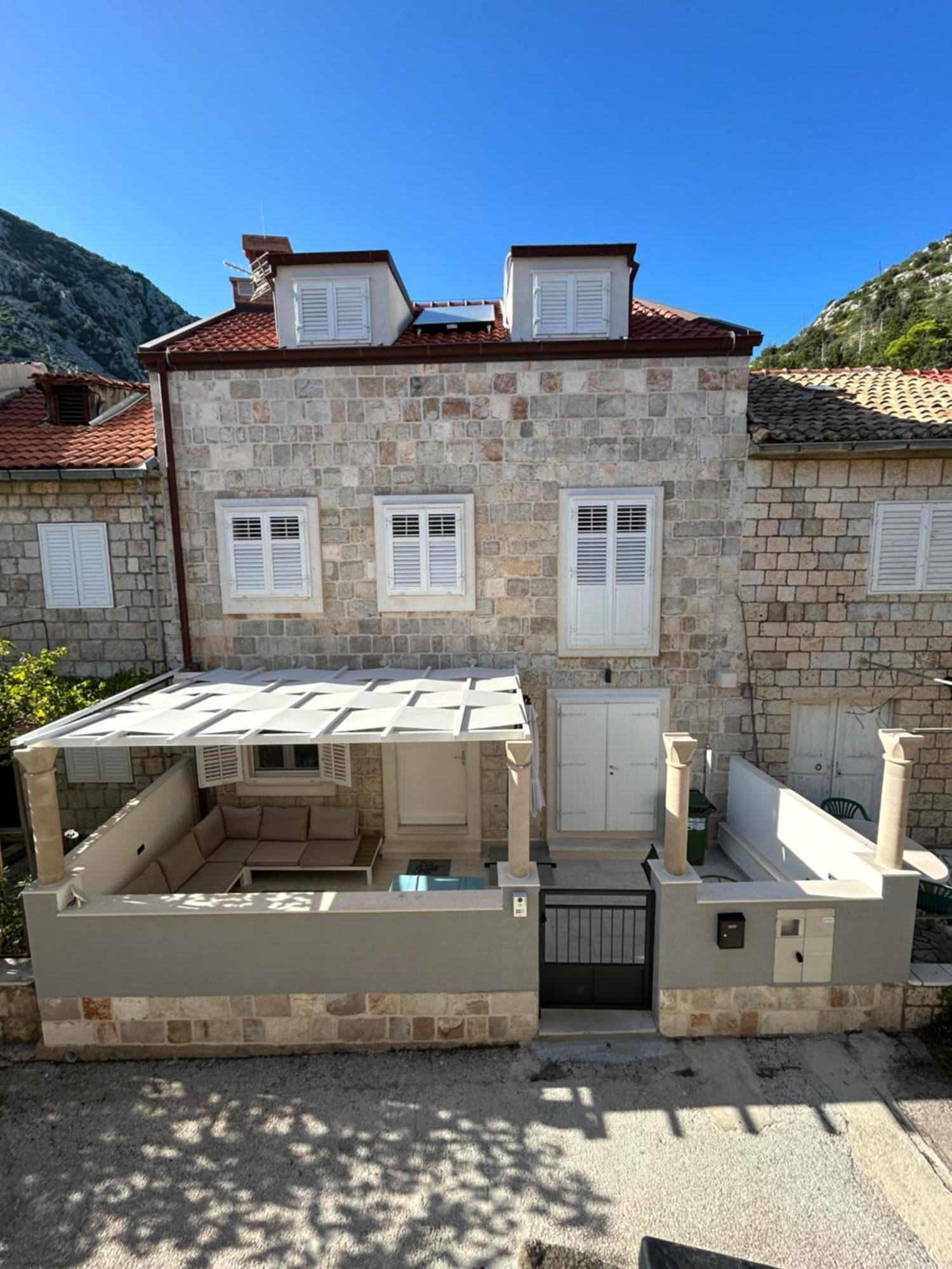 @trstenik Trstenik (Dubrovnik-Neretva)